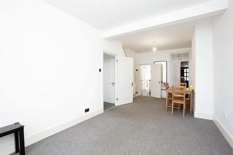 2 bedroom terraced house for sale, Falcon Street, London, E13