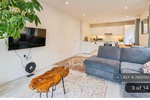 2 bedroom flat to rent, Fritillary Apartments, London, NW7