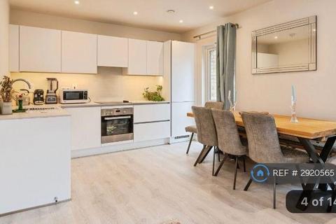 2 bedroom flat to rent, Fritillary Apartments, London, NW7