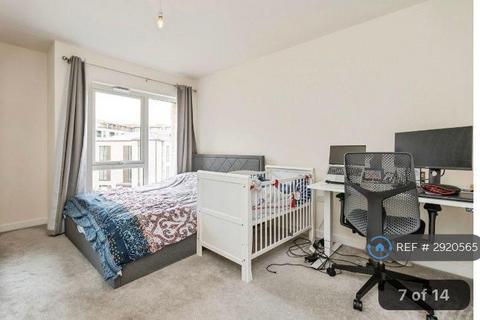 2 bedroom flat to rent, Fritillary Apartments, London, NW7
