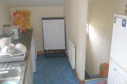 2 bedroom flat to rent, Hampstead Road, Newcastle upon Tyne, NE4 8TP