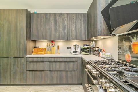 5 bedroom detached house for sale, Shelsley Avenue, Ashland, Milton Keynes, Buckinghamshire, MK6