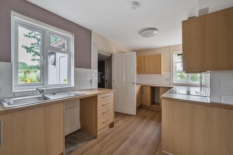 undefined, Oaks Track, Carshalton, SM5