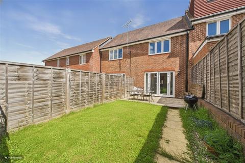 2 bedroom terraced house for sale, Gomer Road, Surrey GU19