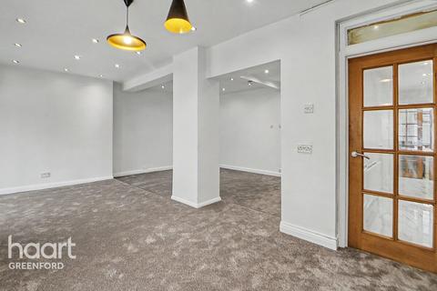 5 bedroom semi-detached house for sale, Westbury Avenue, Southall