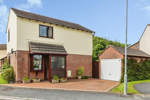 3 bedroom detached house for sale, Lon Y Plas, Carmarthen SA31
