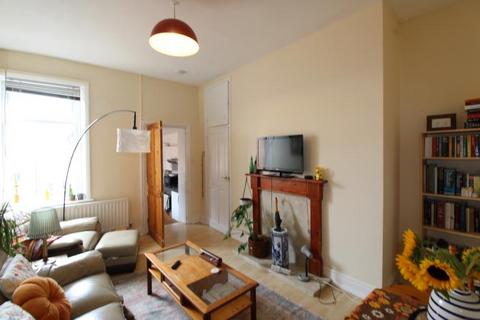 3 bedroom flat for sale, Chillingham Road, Heaton, Newcastle upon Tyne