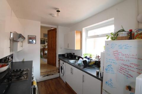 3 bedroom flat for sale, Chillingham Road, Heaton, Newcastle upon Tyne