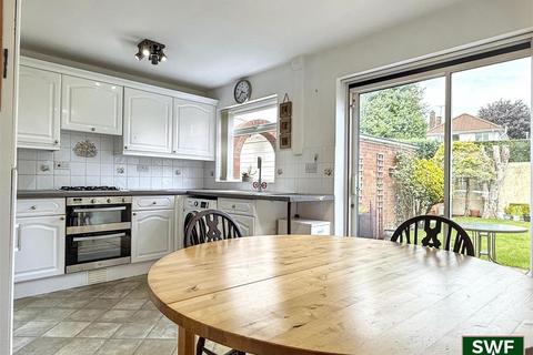3 bedroom semi-detached house for sale, Church Road, Bradmore,