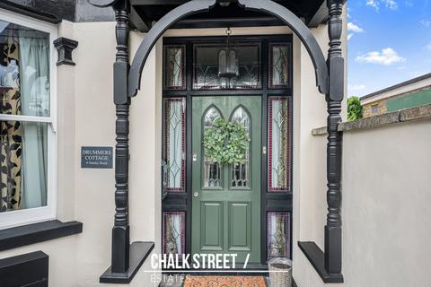 4 bedroom detached house for sale, Stanley Road, Hornchurch, RM12