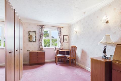 2 bedroom retirement property for sale, Wortley Road, Highcliffe, Christchurch, Dorset, BH23