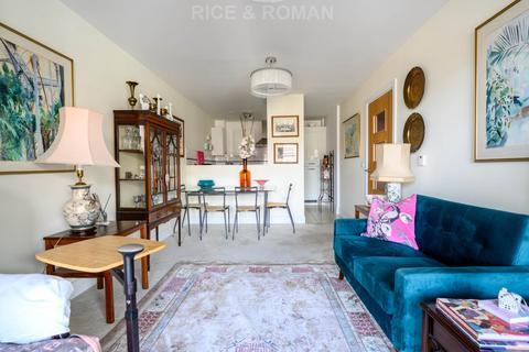 undefined, New Zealand Avenue, Walton On Thames KT12