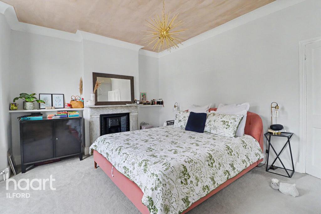 Bedroom, fireplace