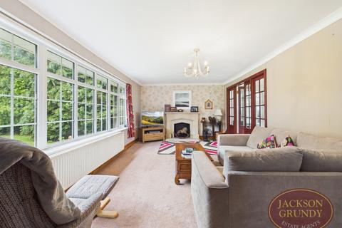 4 bedroom detached bungalow for sale, Long Buckby Road, Daventry, NN11 2LT