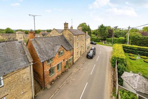 3 bedroom end of terrace house for sale, Main Street, Bledington, Chipping Norton