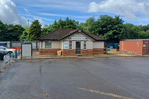 Business park to rent, 2229 London Rd Glasgow G32 8XL
