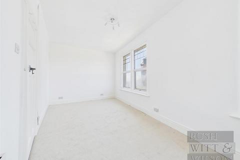 2 bedroom flat for sale, Bolebrooke Road, Bexhill on Sea