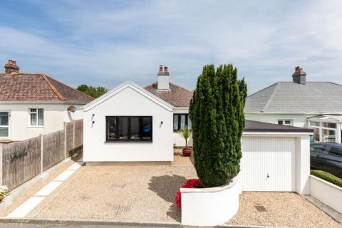 3 bedroom bungalow for sale, Chestnut Avenue, St Saviour JE2