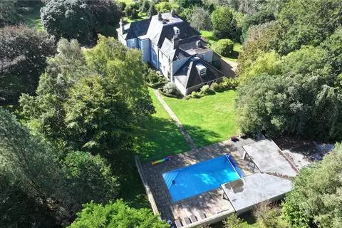 7 bedroom detached house for sale – pohled 2