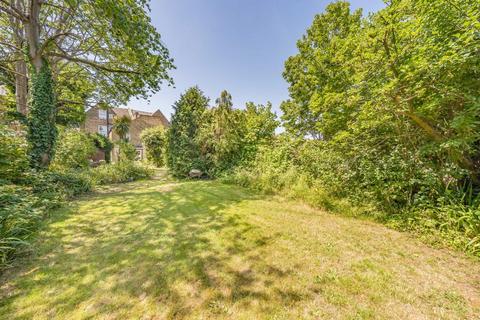 2 bedroom flat for sale, Longley Road, London SW17