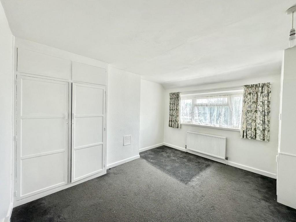 Walk-in wardrobe