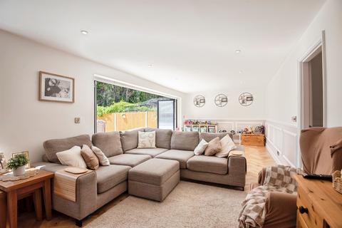 4 bedroom detached house for sale, Tudor Court, Bassingbourn, Royston