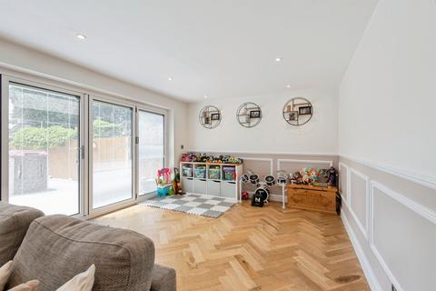 4 bedroom detached house for sale, Tudor Court, Bassingbourn, Royston