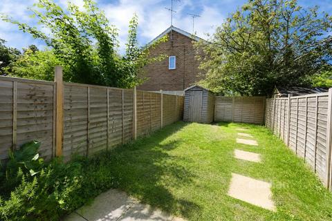 2 bedroom house to rent, Statham Court, Amen Corner, Bracknell, RG42