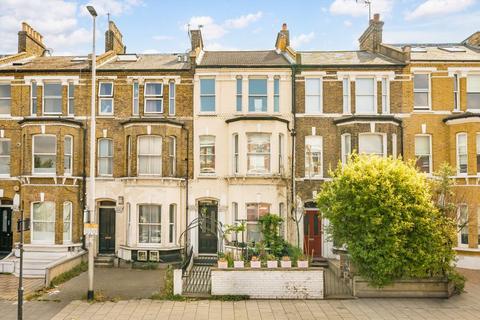 Wandsworth Road, London SW8