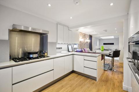 4 bedroom terraced house to rent, St. Vincent Street, London W1U