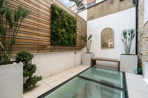 4 bedroom terraced house to rent, St. Vincent Street, London W1U