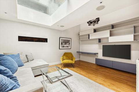 4 bedroom terraced house to rent, St. Vincent Street, London W1U