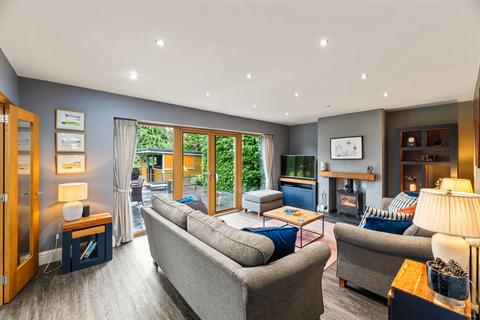 3 bedroom detached house for sale, Orchard Close, Frodsham, WA6