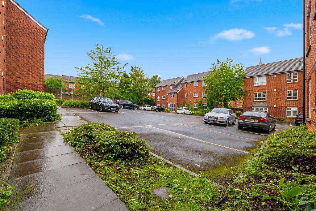 Apartment in Nottingham, The Park - View 4