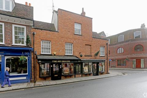 Retail property (high street) to rent, 31-33 High St Windsor SL4 6AX