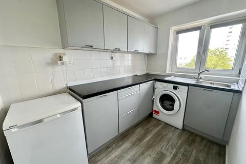 2 bedroom apartment to rent, Hammond Court, Gosport, PO12