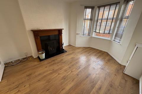 3 bedroom terraced house to rent, Holbrook Street, HEANOR, DE75