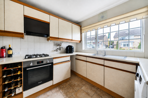 3 bedroom terraced house for sale, Malvern Close, Mitcham CR4