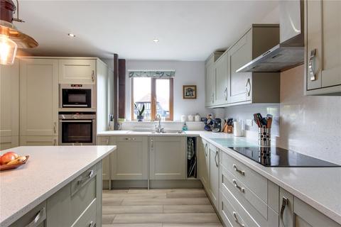 4 bedroom barn conversion for sale, Maidstone Road, Hadlow, Tonbridge, Kent, TN11