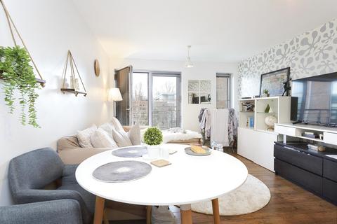 2 bedroom flat to rent, Hamburg House, Portsmouth, PO1