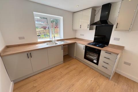 3 bedroom semi-detached house to rent, Priory Close, Ilkeston, DE7
