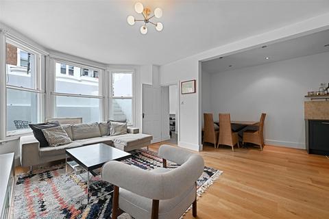 2 bedroom flat for sale, Sinclair Road, London W14