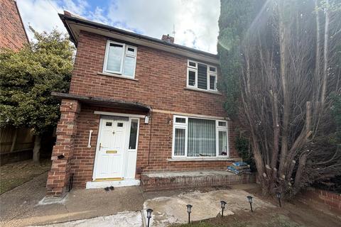 Semi-detached house - Atholl Crescent, Doncaster, South Yorkshire, DN2