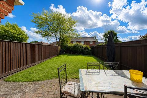 2 bedroom end of terrace house for sale, Chestnut Drive, Ely CB7