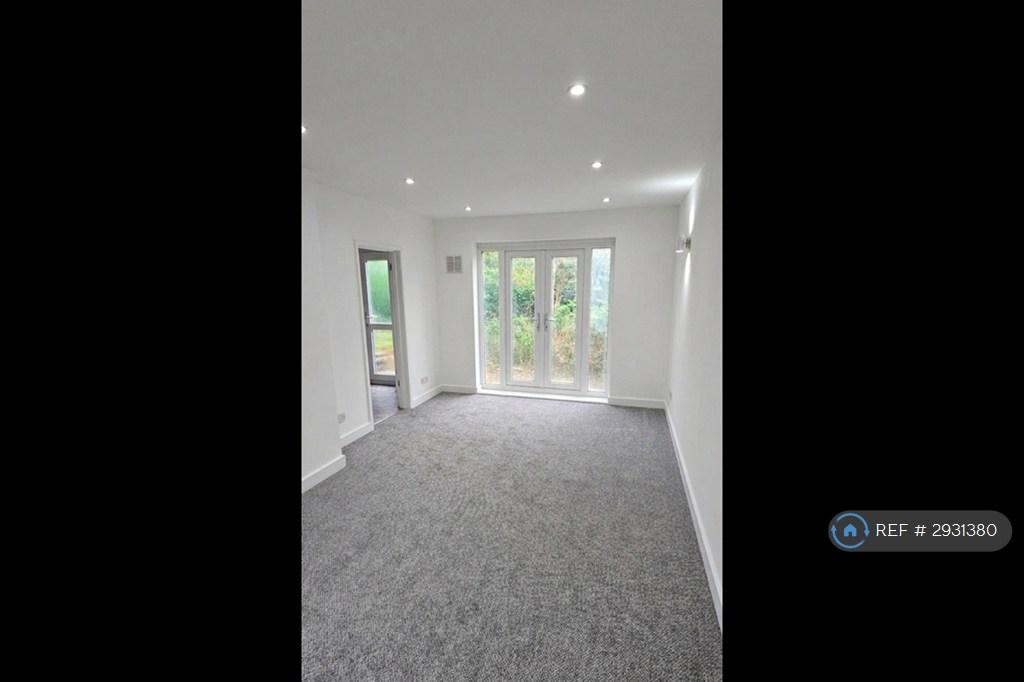 Beechwood Gardens, Liverpool, L19 – pohled 3