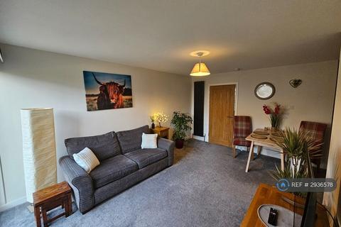 2 bedroom semi-detached house to rent, Craigs Drive, Edinburgh, EH12