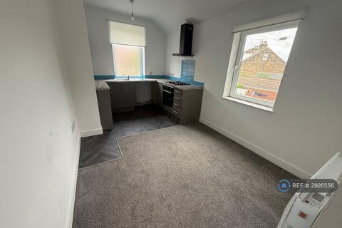3 bedroom flat to rent, Eldon St North, Barnsley, S71