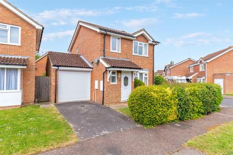 3 bedroom detached house for sale, Swallows Green Drive, Worthing