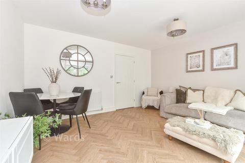 2 bedroom end of terrace house for sale, Ringlet Close, Ashford TN24