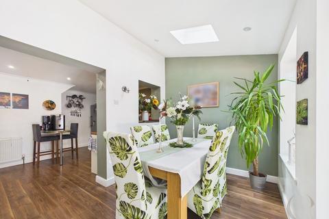 5 bedroom semi-detached house for sale, North View, Jarrow, NE32